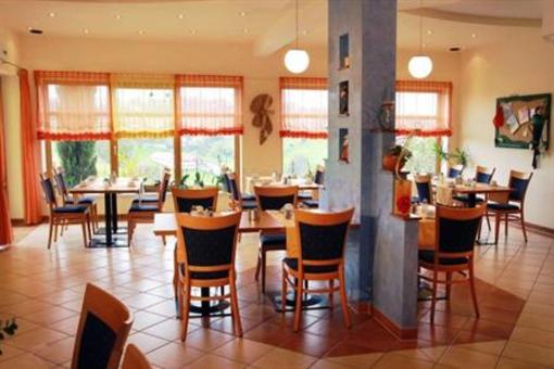 фото отеля Golfblick Hotel Garni Burgauberg-Neudauberg