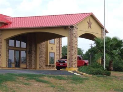 фото отеля Chaparral Motel Hallettsville