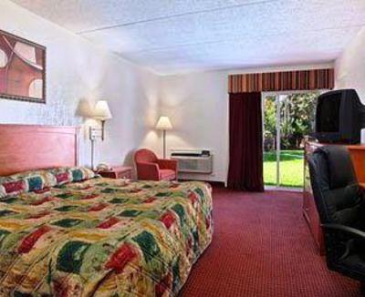 фото отеля Travelodge Hotel Gateway Savannah (Georgia)