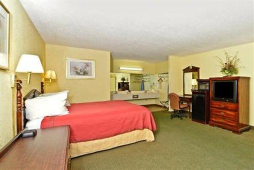 фото отеля Americas Best Value Inn & Suites Aberdeen