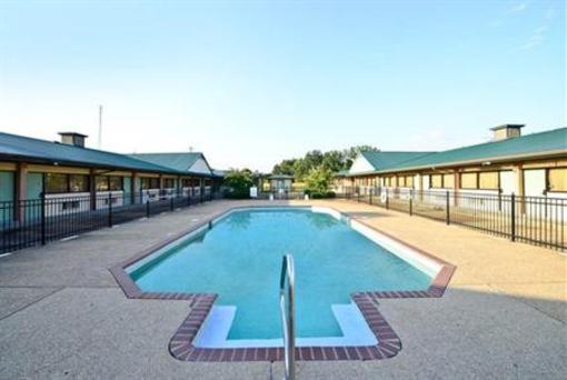 фото отеля Americas Best Value Inn & Suites Aberdeen