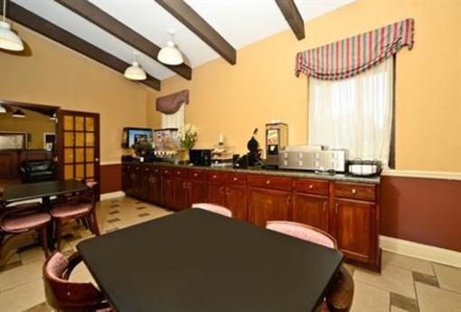 фото отеля Americas Best Value Inn & Suites Aberdeen