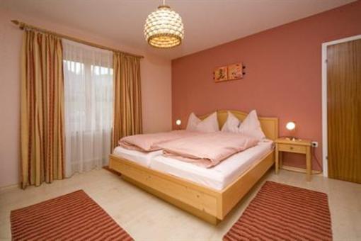 фото отеля Bauernhof Krötzhof Farmhouse Hotel Abtenau
