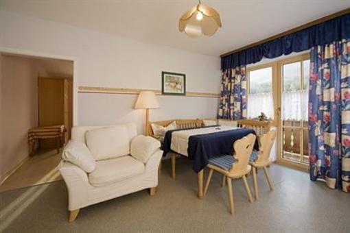 фото отеля Bauernhof Krötzhof Farmhouse Hotel Abtenau