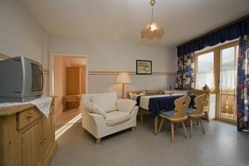 фото отеля Bauernhof Krötzhof Farmhouse Hotel Abtenau