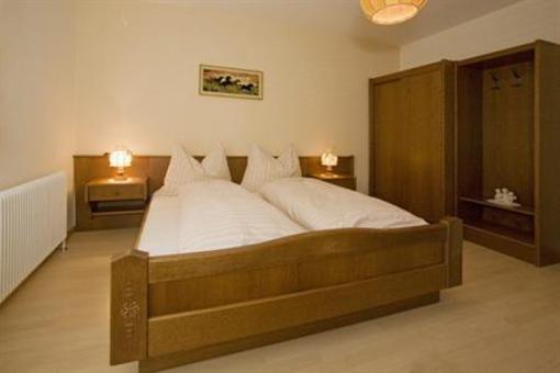 фото отеля Bauernhof Krötzhof Farmhouse Hotel Abtenau