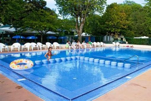 фото отеля Camping Le Bois d'Amour