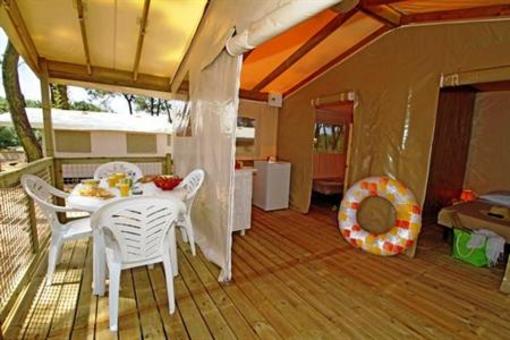 фото отеля Camping Le Bois d'Amour