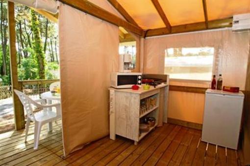 фото отеля Camping Le Bois d'Amour