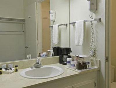 фото отеля Travelodge - Red Bluff
