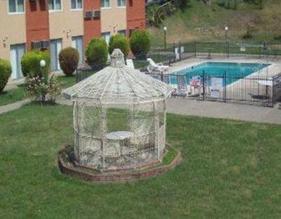 фото отеля Travelodge - Red Bluff