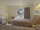 фото отеля Travelodge - Red Bluff