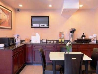 фото отеля Days Inn Long Island Copiague