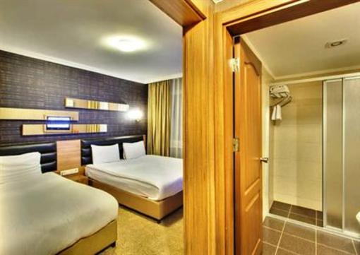 фото отеля Hotel AntRoyal