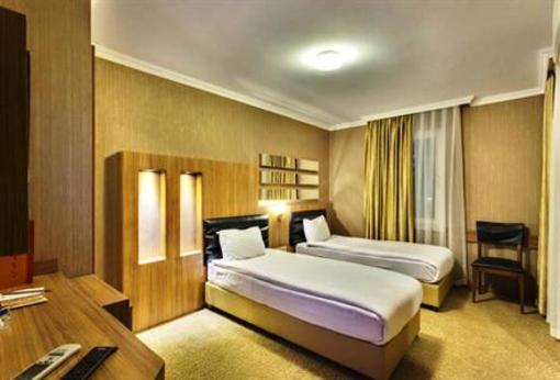 фото отеля Hotel AntRoyal