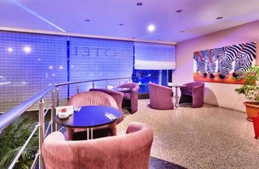 фото отеля Hotel AntRoyal
