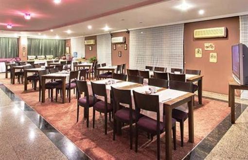фото отеля Hotel AntRoyal