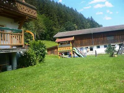 фото отеля Bio Bauernhof Peilberghof Appartement Hollersbach im Pinzgau
