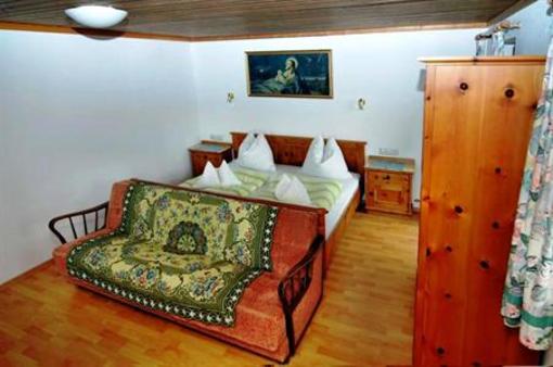 фото отеля Bio Bauernhof Peilberghof Appartement Hollersbach im Pinzgau