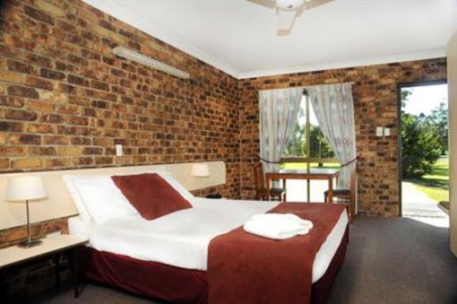 фото отеля Annalee Motel Beaudesert