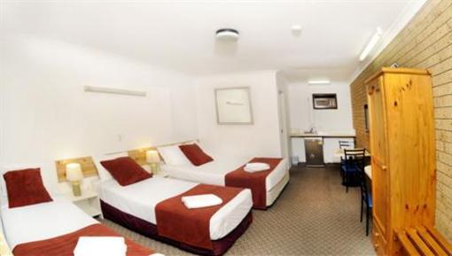 фото отеля Annalee Motel Beaudesert