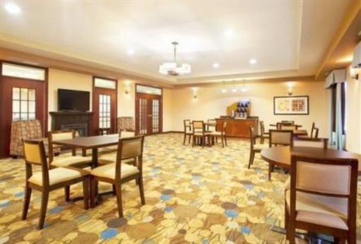 фото отеля Holiday Inn Express Le Roy