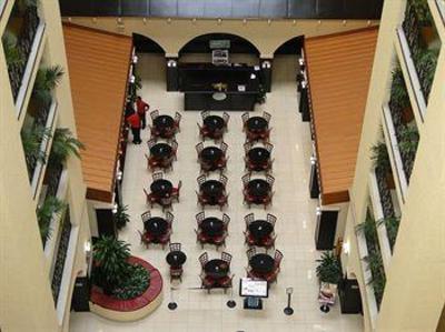 фото отеля Crowne Plaza Suites Houston Southwest