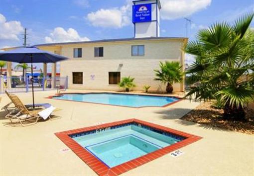фото отеля Americas Best Value Inn & Suites - Waller/Houston