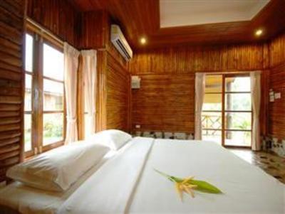 фото отеля Golden Cliff Beach Resort