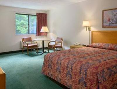 фото отеля Super 8 Grove City