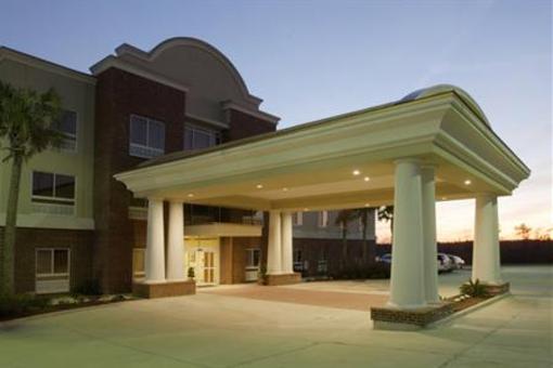 фото отеля Holiday Inn Express & Suites Lucedale