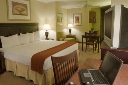 фото отеля Holiday Inn Express & Suites Lucedale