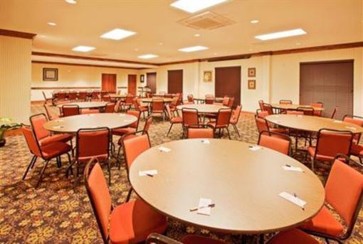 фото отеля Holiday Inn Express & Suites Lucedale