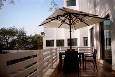 фото отеля Vibe By The LaLiT Traveller