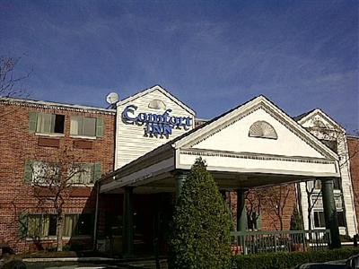фото отеля Comfort Inn Mayfield Heights