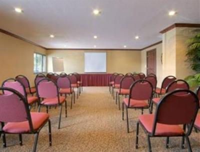 фото отеля Comfort Inn Mayfield Heights