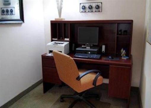 фото отеля Comfort Inn Mayfield Heights