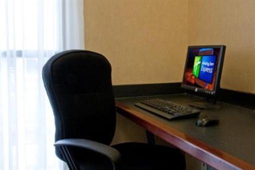 фото отеля Holiday Inn Express Perris-East
