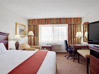 Holiday Inn Express Perris-East