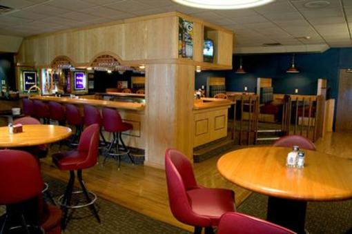 фото отеля BEST WESTERN Riverfront Inn