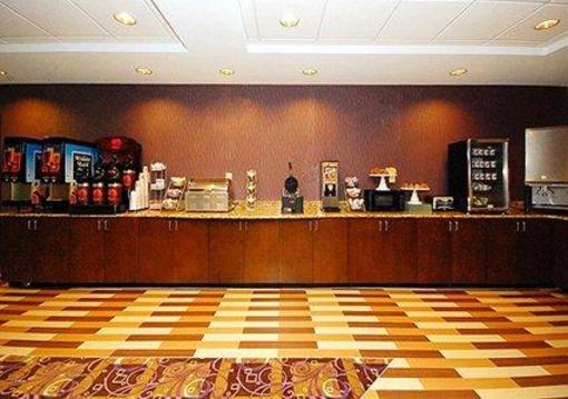фото отеля Comfort Suites Sanford