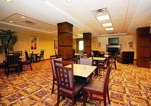 фото отеля Comfort Suites Sanford