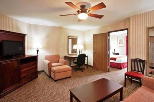фото отеля Holiday Inn Express Hotel & Suites Brighton