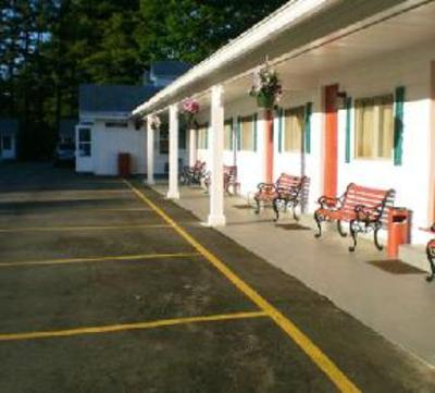 фото отеля Pilgrim Inn and Cottages Plymouth (New Hampshire)