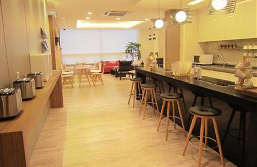 фото отеля Hostel The New Day
