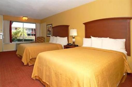фото отеля Quality Inn & Suites Kissimmee