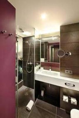 фото отеля Hotel Indigo Berlin Centre Alexanderplatz