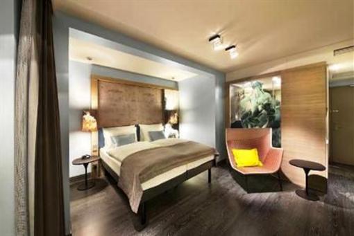фото отеля Hotel Indigo Berlin Centre Alexanderplatz