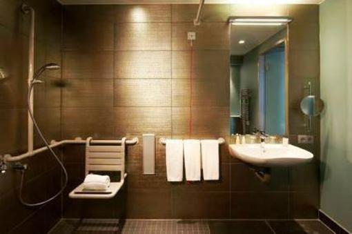 фото отеля Hotel Indigo Berlin Centre Alexanderplatz