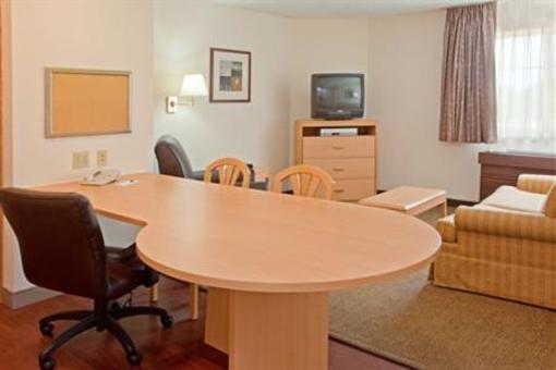 фото отеля Candlewood Suites Houston-Town & Country